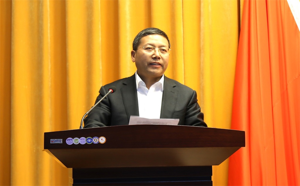 党委副书记徐彤宝致开幕辞