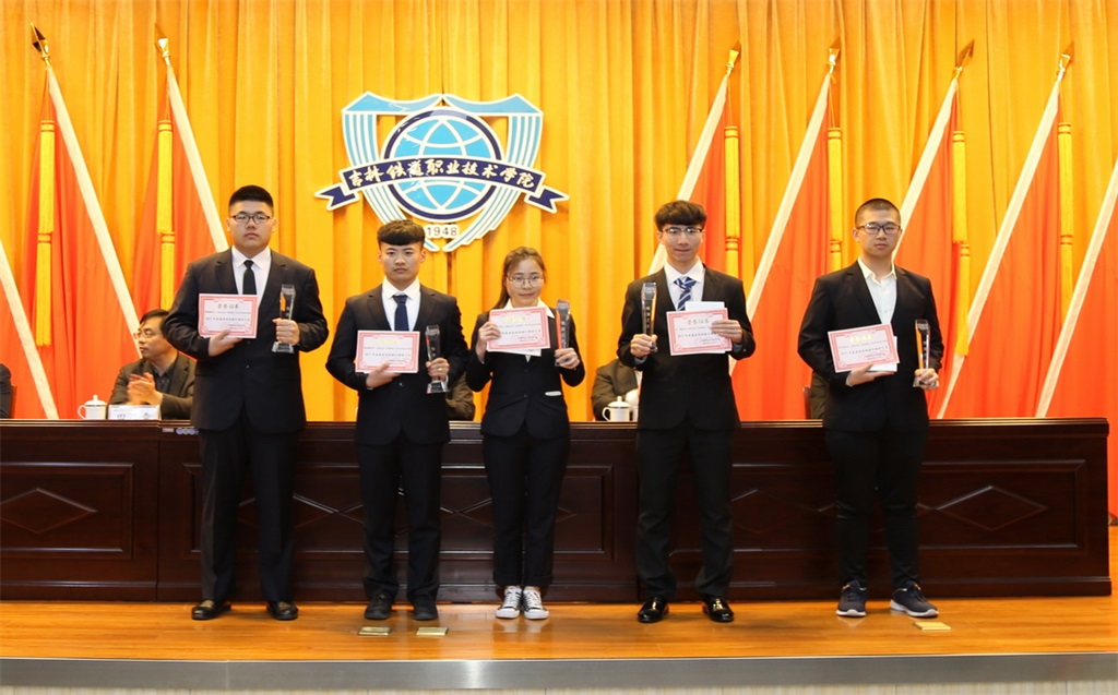 2017年度读者到馆排行榜前5名